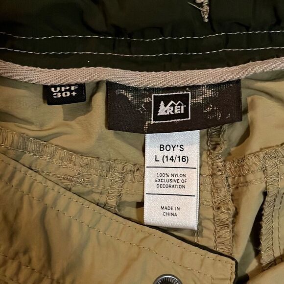 REI Cargo Shorts - Picture 4 of 4